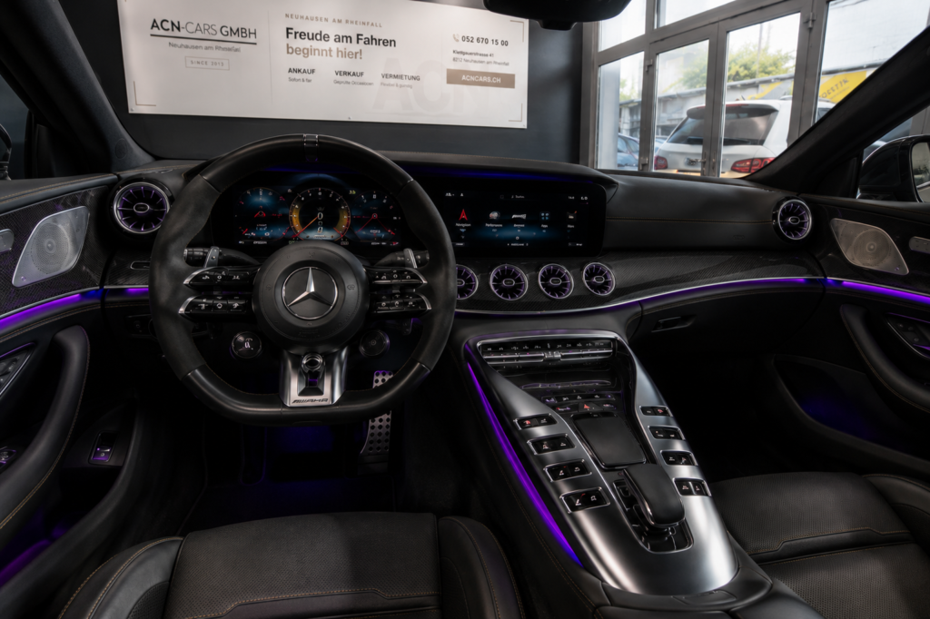 Mercedes-Benz AMG GT 63 S 4Matic+ Innenraum – Cockpit mieten bei ACN-Cars Schaffhausen